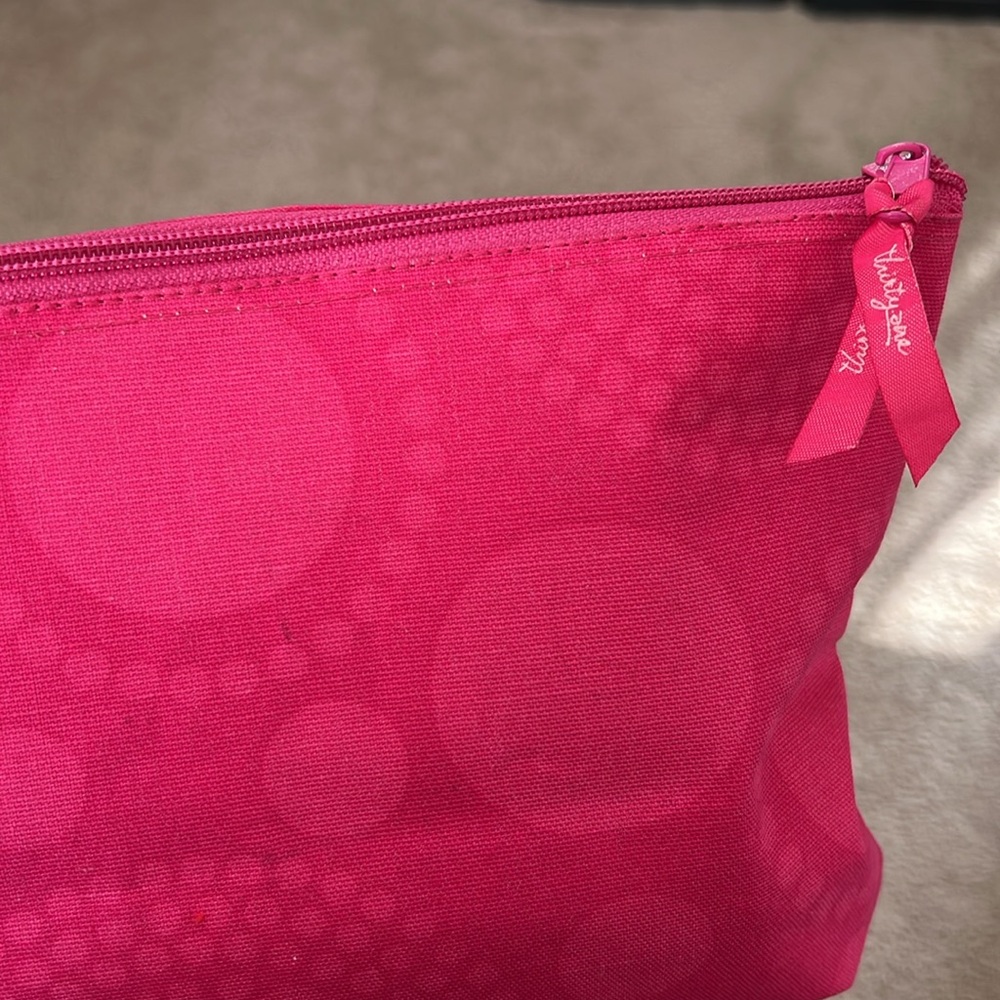 Thirty one bag with 2 peel- off masks, headband and 3 chapstick - Picture 6 of 10